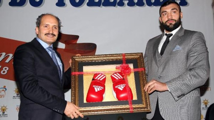 Balıkesir AK Partide Vefa Yemeği
