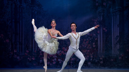 Clara’nın rüyalarıyla dünya turu