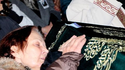 Ek fotoğraflar // Özden Örnekin oğlu son yolculuğuna uğurlandı