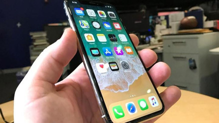 Beklenen ilgiyi görmeyince Apple iPhone Xin üretimini durduruyor