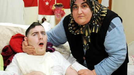Gülsüm Anne, Umutunu yitirdi: Melek oldu benim oğlum (2) - Yeniden
