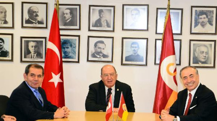 Galatasarayda Devir Teslim Töreni yapıldı