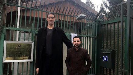 Sultan Kösen, uluslararası fuara katılmak için Mısıra gitti