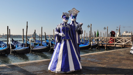 Maskeyle gelen gizem, romantizm ve eğlence Maskeyle gelen gizem, romantizm ve eğlence