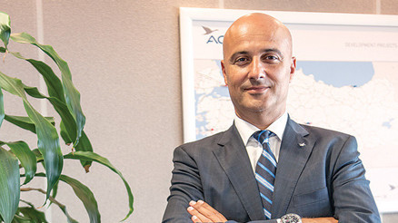 Türkiye neler gördü  sırtı yere gelmez