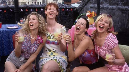 Carrie Bradshaw bugün kaldığı yerden televizyona dönse anında lime lime edilir