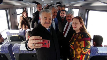 Bakan Arslan, Doğu Ekspresi’nde incelemelerde bulundu (2)