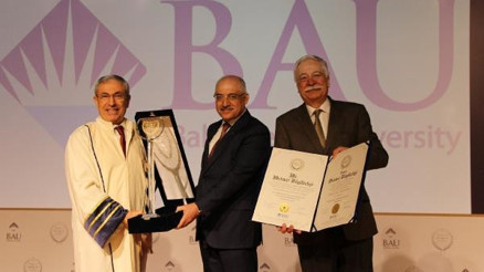 (yeniden)Türkiye’ye değer katanlar ödülü TİM Başkanı Büyükekşinin oldu