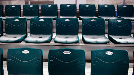 Biletlerin tamamı satıldı ama tribünler bomboş