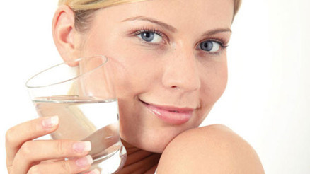 Su içerek güzelleşmek mümkün mü