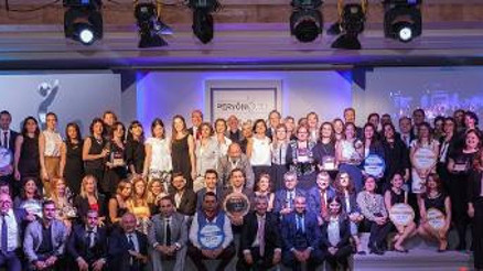 İnsan Değer Ödülleri sahiplerini bekliyor