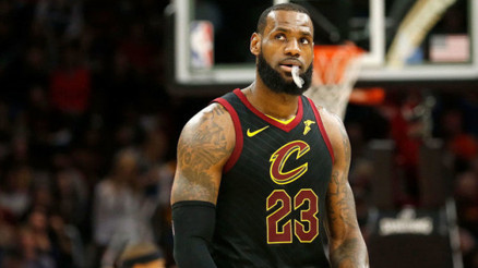 LeBron James tarihe geçti