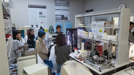 Üniversitede kan damarı üretildi Üniversitede kan damarı üretildi