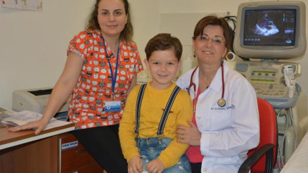 Akrep soktu, ölümden döndü