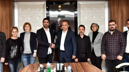 Kuaförlerden Başkan Uysala ziyaret