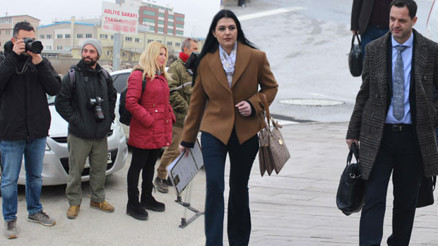 Yabancı gazeteciler hazırlandı, avukatlar geldi... Karar bekleniyor