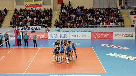 Çanakkale Belediyespor set vermedi
