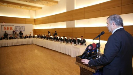 Başkan Çelik, Şehirlerin Ekonomik Beklentileri Forumu’nda konuştu