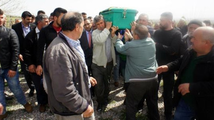 Kazada ölen minik Buğra ile annesi toprağa verildi