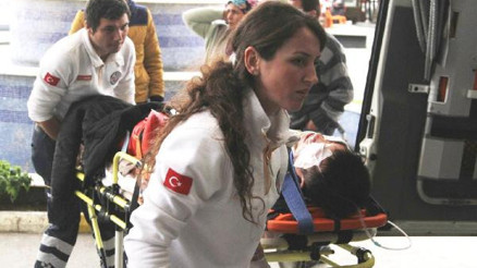 Fethiyede yamaç paraşütü kazası: Çinli turist ve pilot yaralı