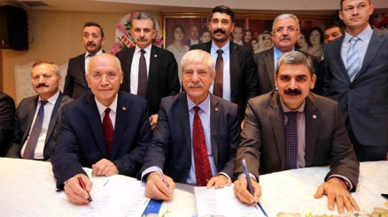 Yenimahalle’de kadrolu işçiler sözleşme imzaladı