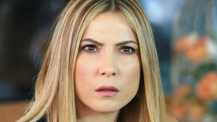 Avlu’nun hapishane müdürü Şebnem Dönmez kimdir