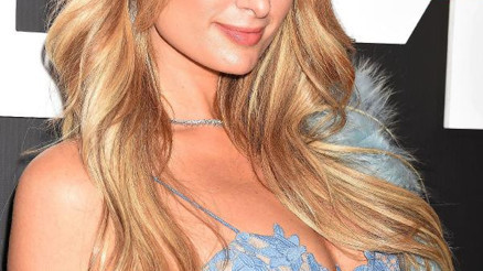 Paris Hilton, Dosso Dosside podyuma çıkacak