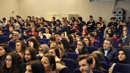 Lüleburgazda, Geleceğin Yıldız Girişimcilerine konferans
