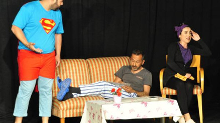 Sümer Tilmaç sahnesinde ilk oyun heyecanı