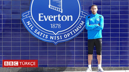 İlk Merseyside derbisine hazırlanan Cenk Tosun: Gururlandırmaya devam edeceğim