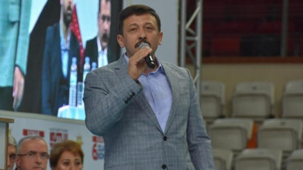 Dağdan sanatçıları eleştiren CHPye: Milli duruş sergileyenlere hakaret ederler