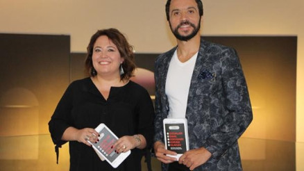 (Yeniden) Sabah uyanır uyanmaz telefona uzanmak bağımlılık belirtisi