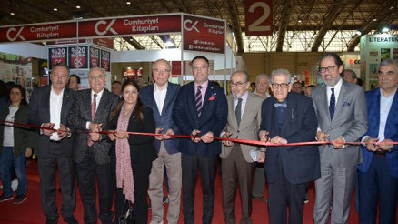 İzmir Kitap Fuarı açıldı