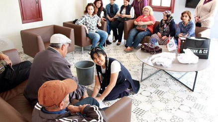 Japon uzmandan, yaşlılara ayak masajı