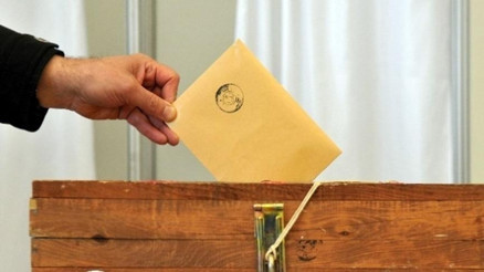 Erken seçim seçme yaşında 1 sene oynattı