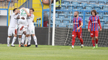 Timsah nefes aldı Karabükte 5 gol, 1 kırmızı kart