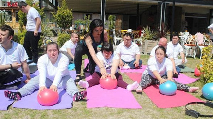 Down sendromlulara pilates eğitimi
