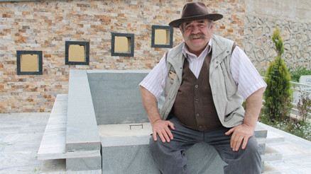 Oyuncu Yakup Yavru, memleketi Amasya’da kendisine mezar yaptırdı