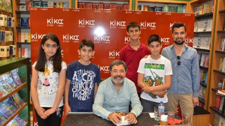 Ahmet Ümit, okurlarıyla buluştu