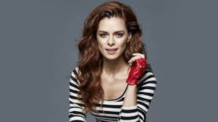 Özge Özpirinçci kimdir