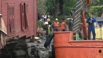 Geminin çarptığı tarihi yalıda çalışma başladı