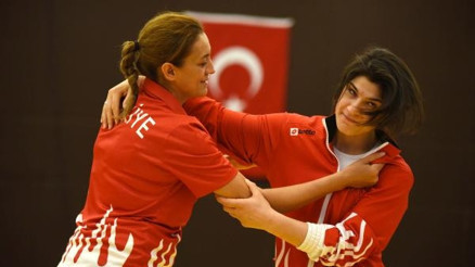 Görme engelli milli judocu Zeynepin hayali olimpiyat madalyası