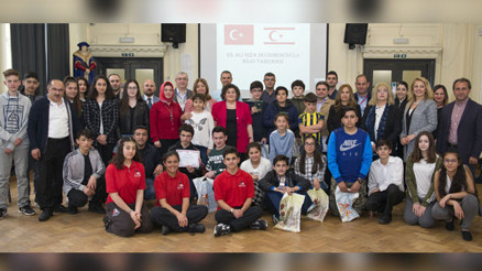 Londra’da Türk okulları yarıştı
