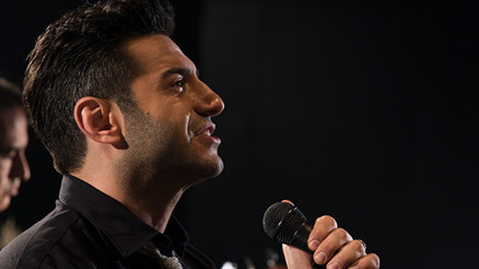 İnsanları yüreğinden yakalayan bir ses: Burak Sarıkahya İnsanları yüreğinden yakalayan bir ses: Burak Sarıkahya