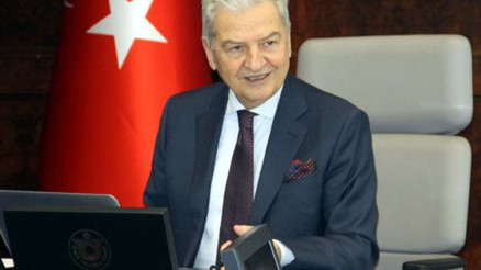 Demirtaş aday adaylığından çekildi