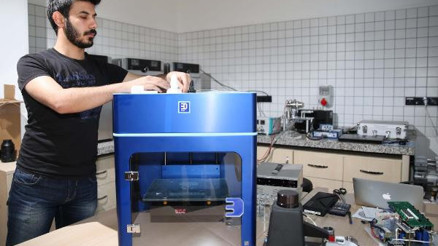 AGÜ Makine Mühendisliği öğrencileri, mezun olmadan iş teklifleri alıyor