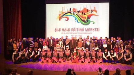 Şiledeki kursla okur yazar oldular