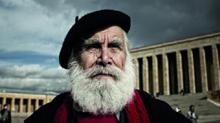 Etem Çalışkan sergisi için el ele