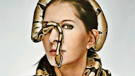 Bugün bir yıldızım. Yarınsa koca bir kara delik YÜZYILIN EN ÖNEMLİ SANATÇILARINDAN ABRAMOVIC HÜRRİYET’E KONUŞTU Bugün bir yıldızım. Yarınsa koca bir kara delik YÜZYILIN EN ÖNEMLİ SANATÇILARINDAN ABRAMOVIC HÜRRİYET’E KONUŞTU