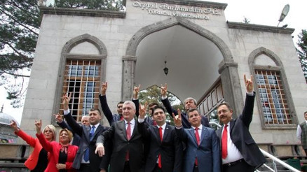 Kayseride MHPnin 10 adayı için 10 kurban kesildi